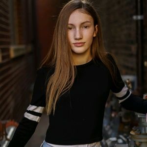 Meet your Posher, Ava